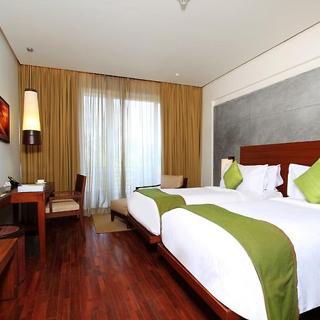 Holiday Inn & Suites Bengaluru Whitefield 외부 사진