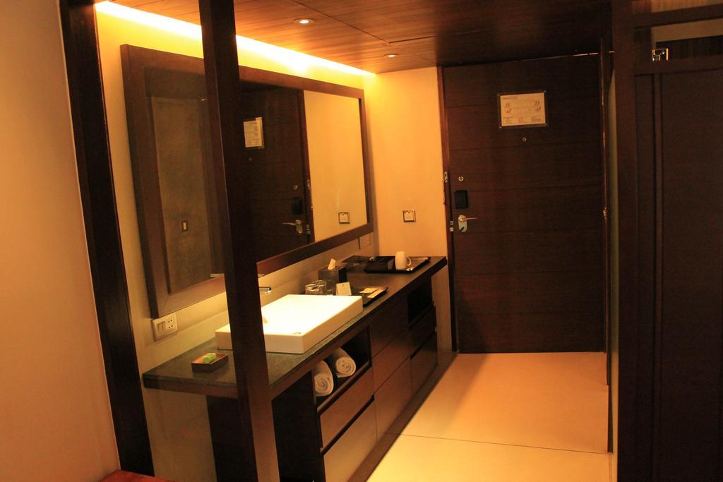 Holiday Inn & Suites Bengaluru Whitefield 외부 사진